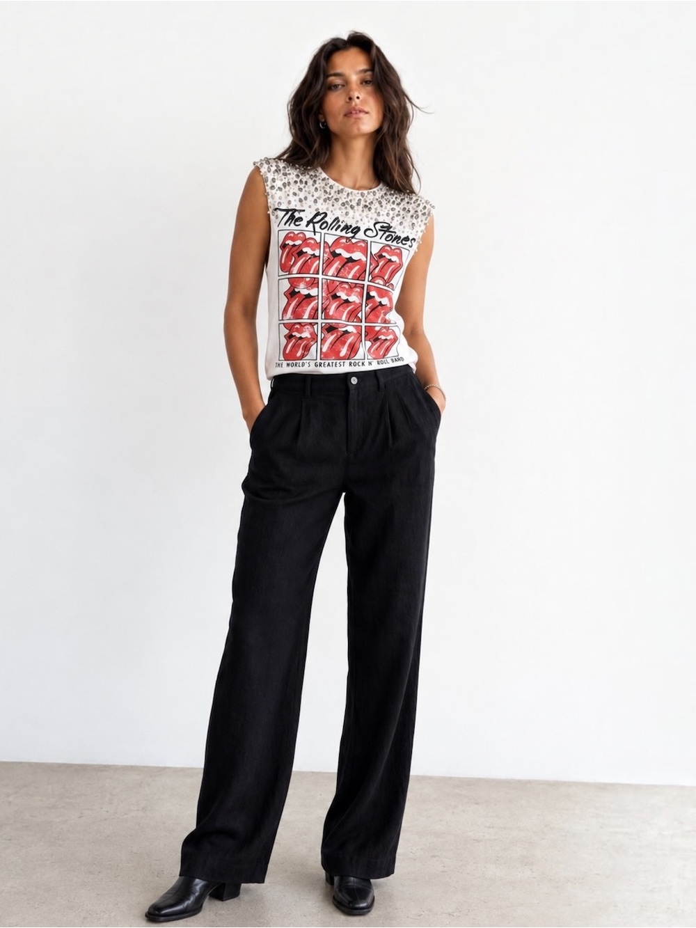 Alice + Olivia Micah Rolling Stones Embellished Muscle Tee XS/S Glam Rock Y2K